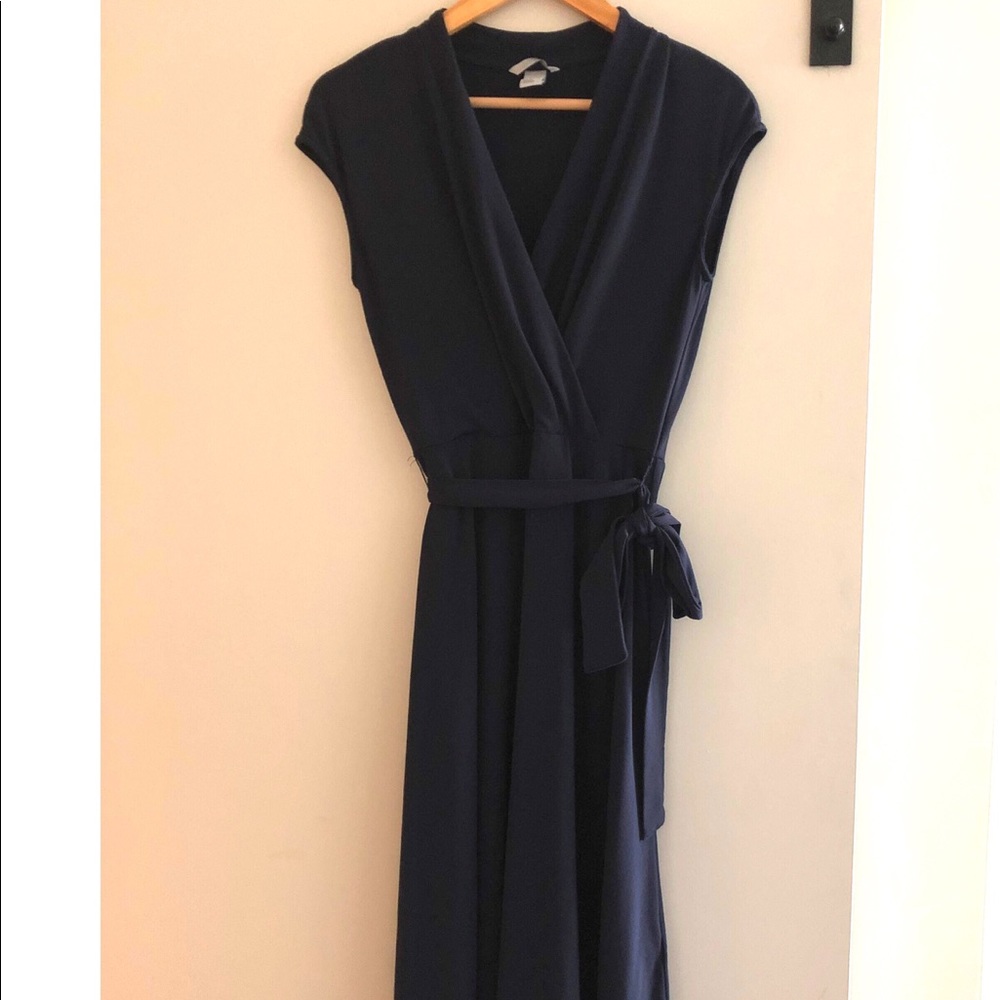 H&M navy blue vneck dress